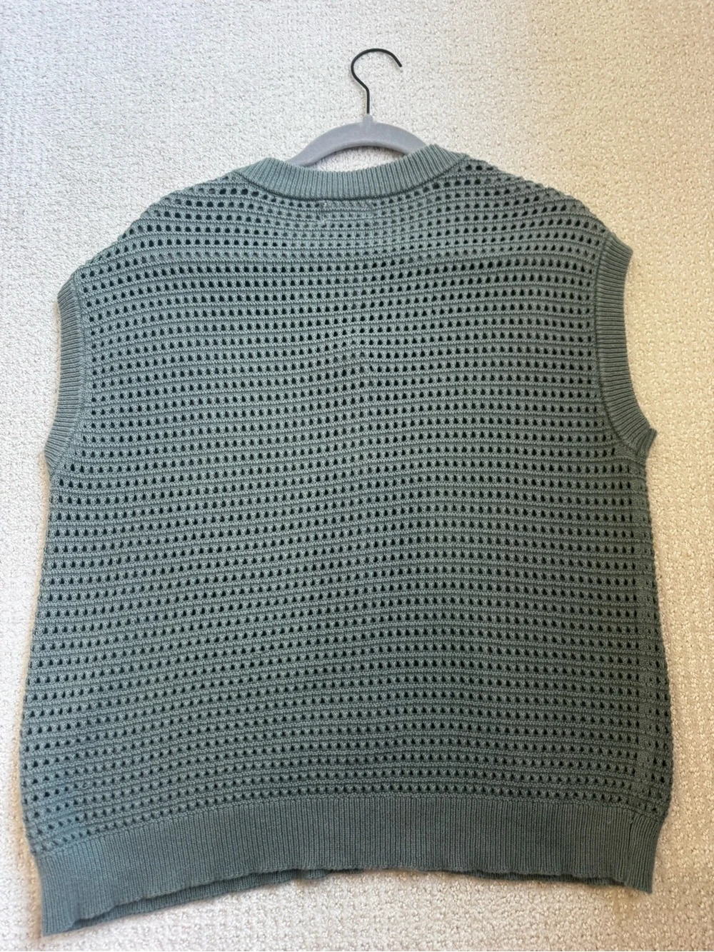 Button-Front Knit Sleeveless Sweater Vest - Sage Green